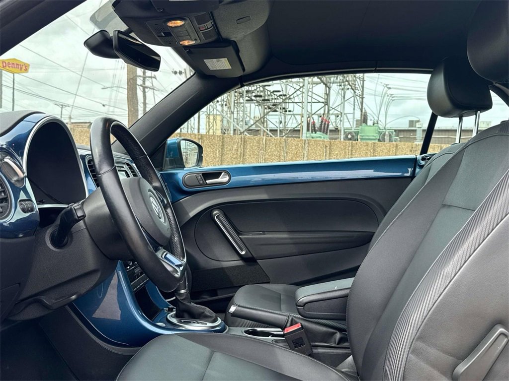 Used 2019 Volkswagen Beetle 2.0T SE image 8