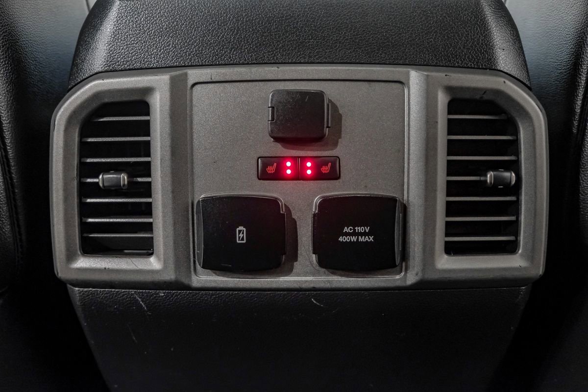 Used 2020 Ford F150 Raptor w/ Equipment Group 802A Luxury image 39