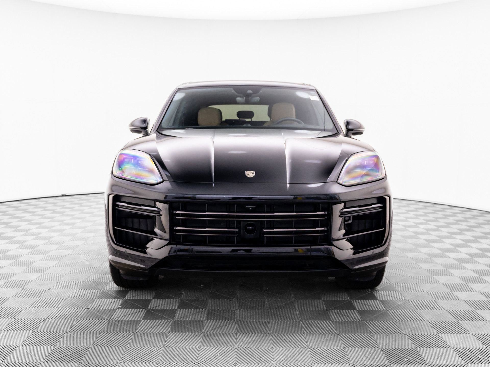 Certified 2025 Porsche Cayenne Turbo image 9