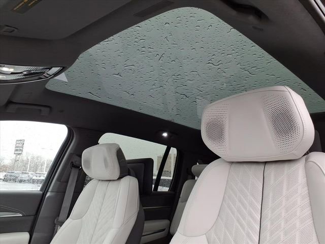 Used 2025 Cadillac Escalade IQ Luxury 1 image 13
