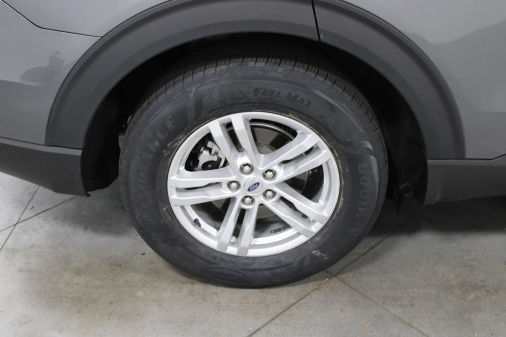 Used 2024 Ford Explorer XLT RWD image 58