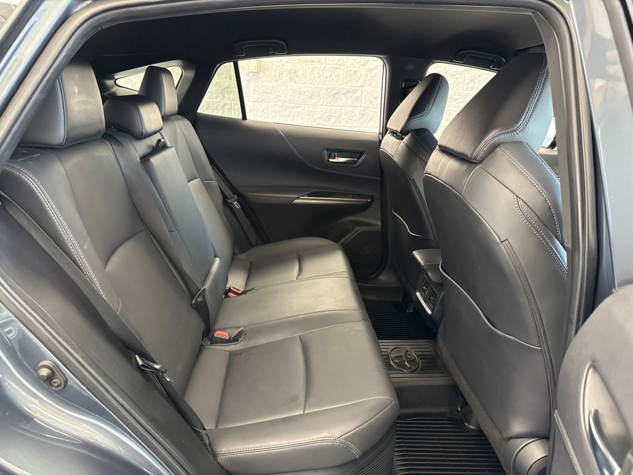 Used 2022 Toyota Venza XLE AWD/4WD image 43