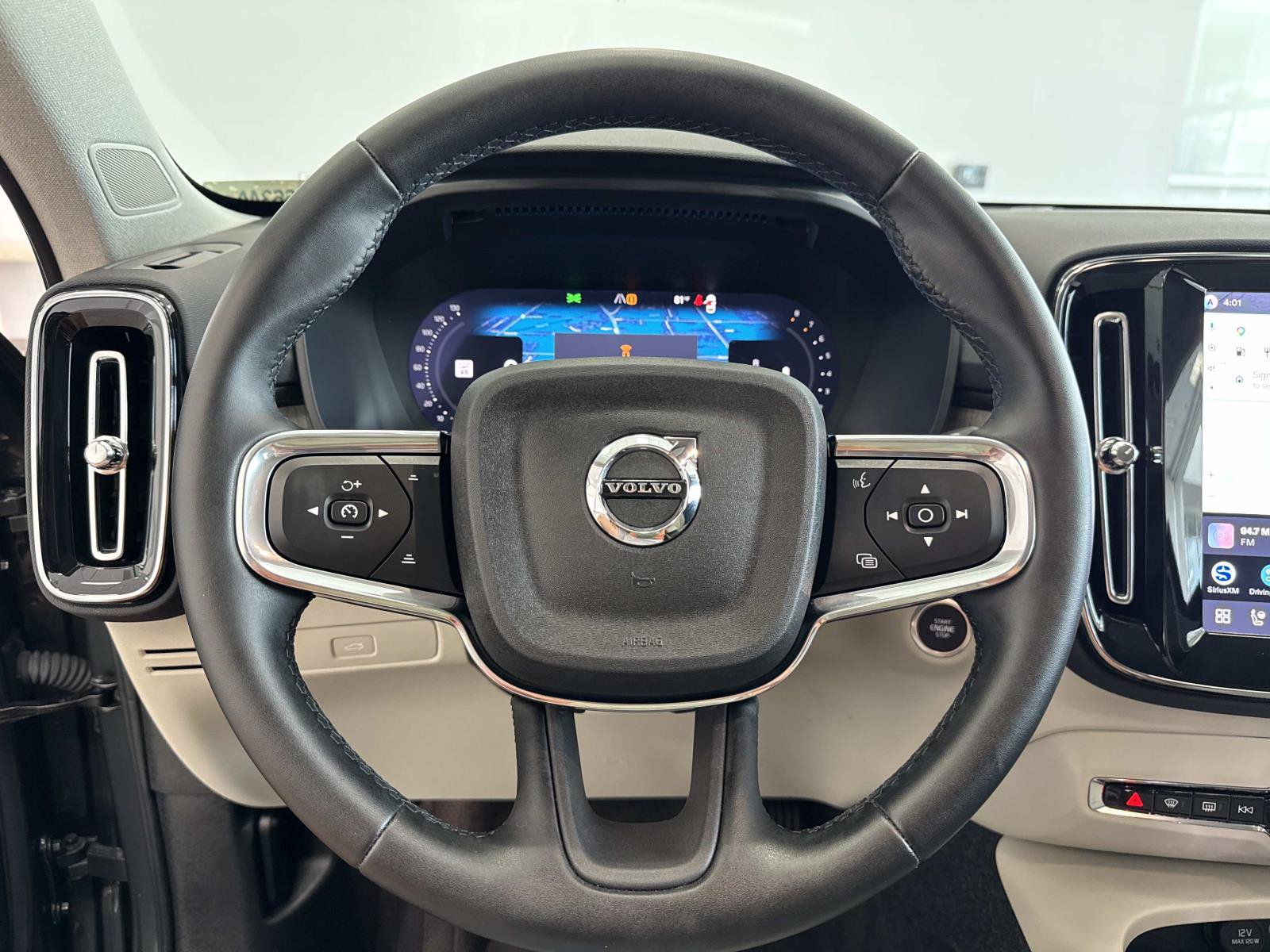 Used 2026 Volvo XC40 B5 Plus w/ Protection Package Premier AWD/4WD image 20