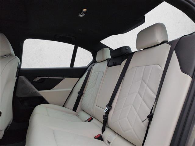 New 2026 BMW 530i xDrive w/ Premium Package image 16