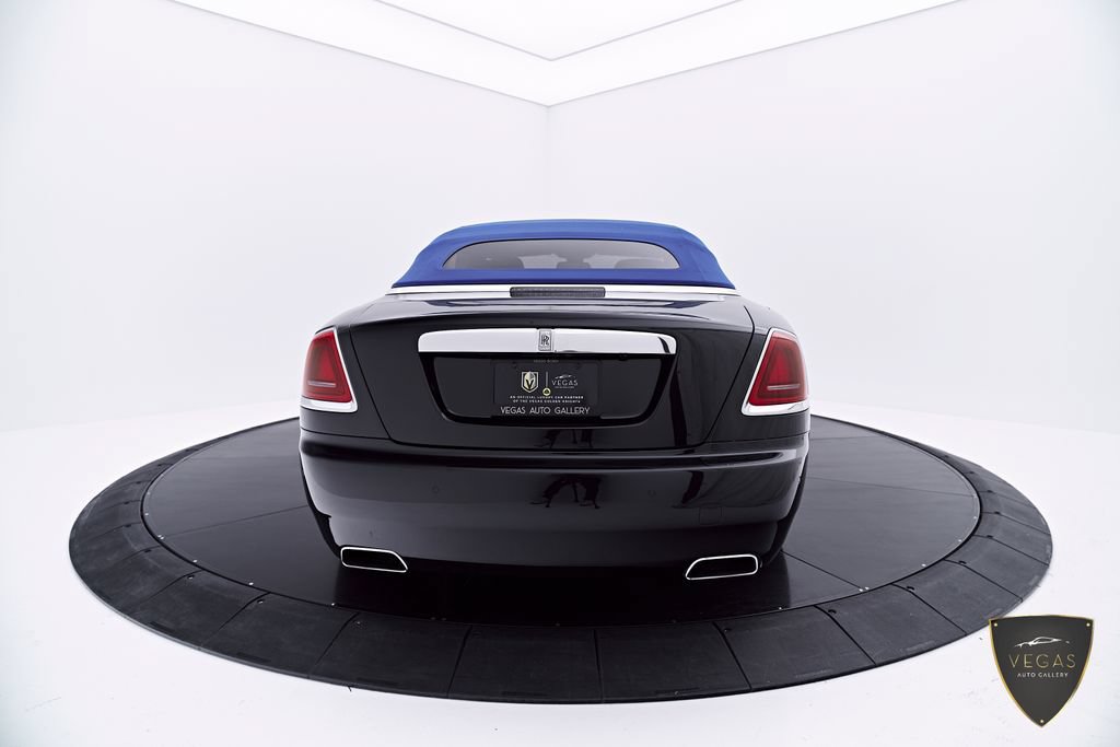 Used 2019 Rolls-Royce Dawn RWD image 15