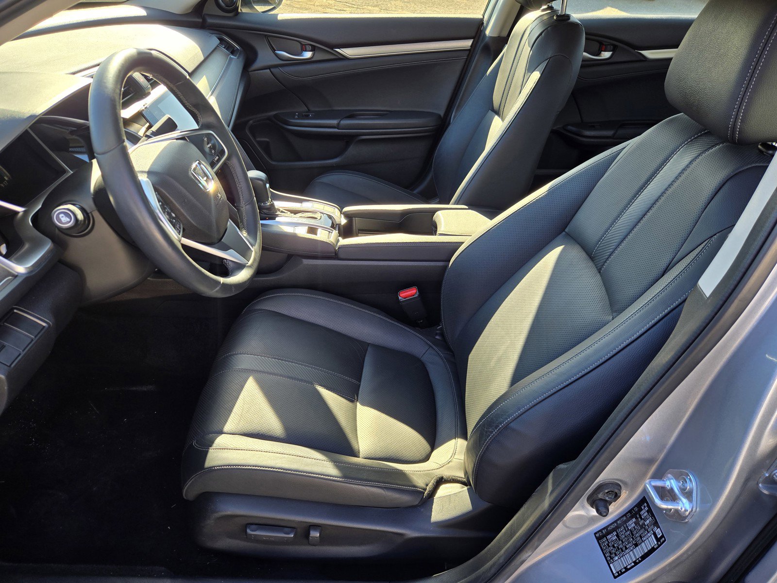 Used 2018 Honda Civic EX-L image 15