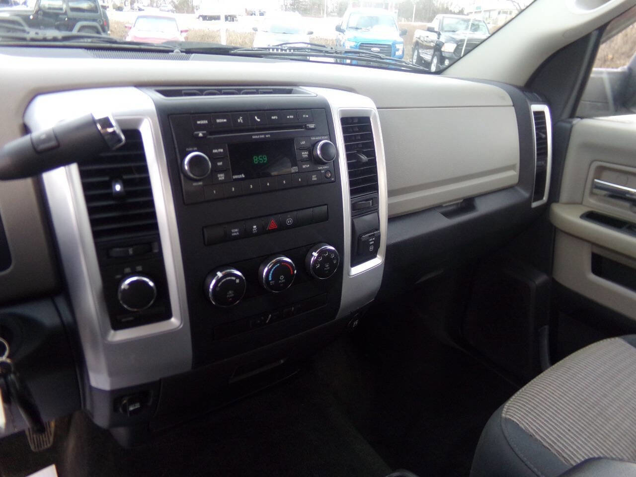 Used 2017 RAM 1500 Laramie w/ Convenience Group image 47