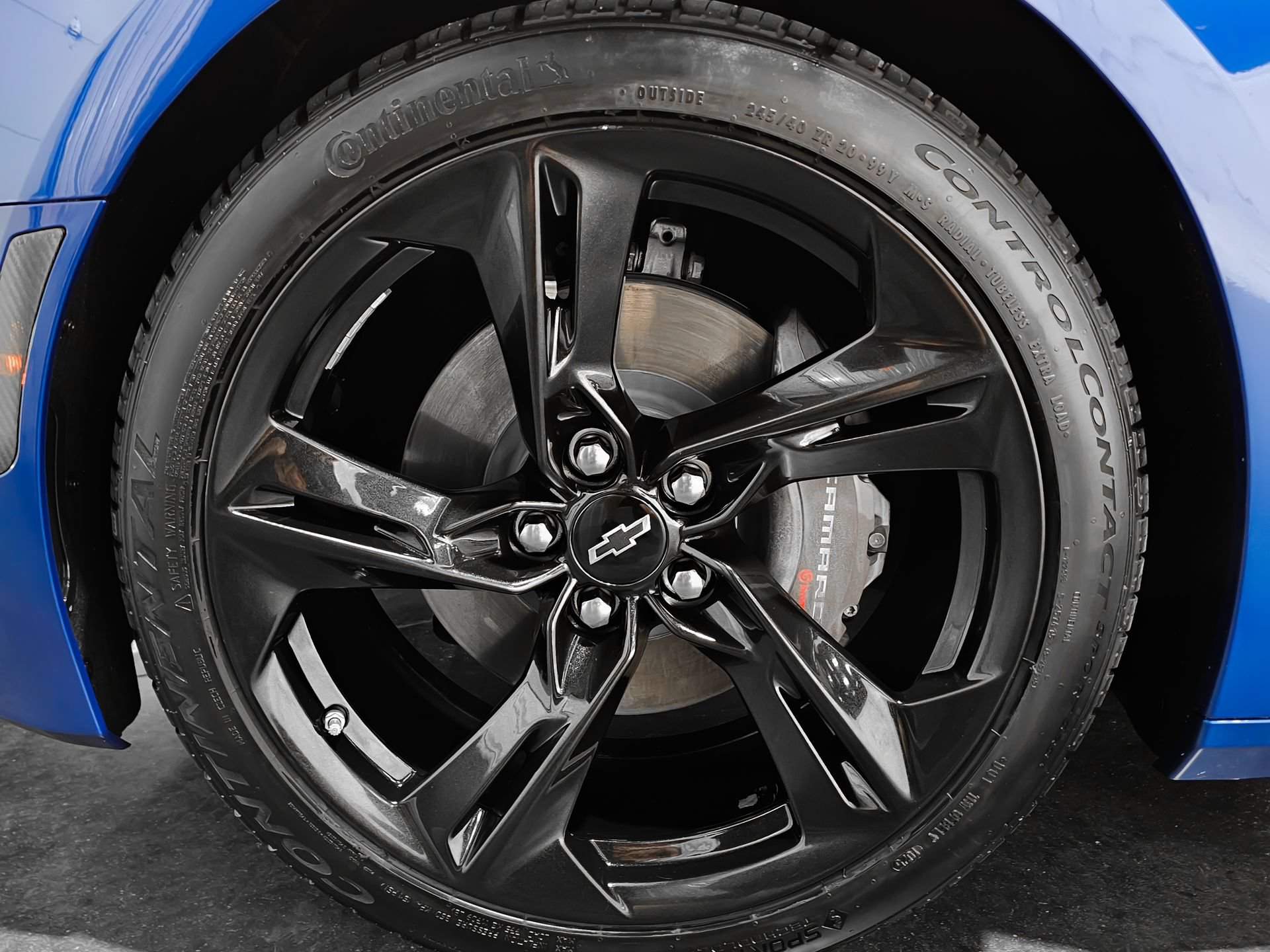 Used 2022 Chevrolet Camaro LT RWD image 30