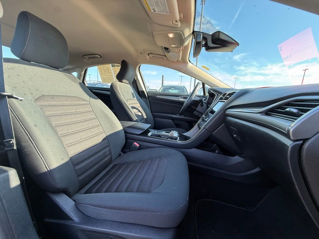 Used 2018 Ford Fusion SE w/ Fusion SE Technology Package FWD image 28