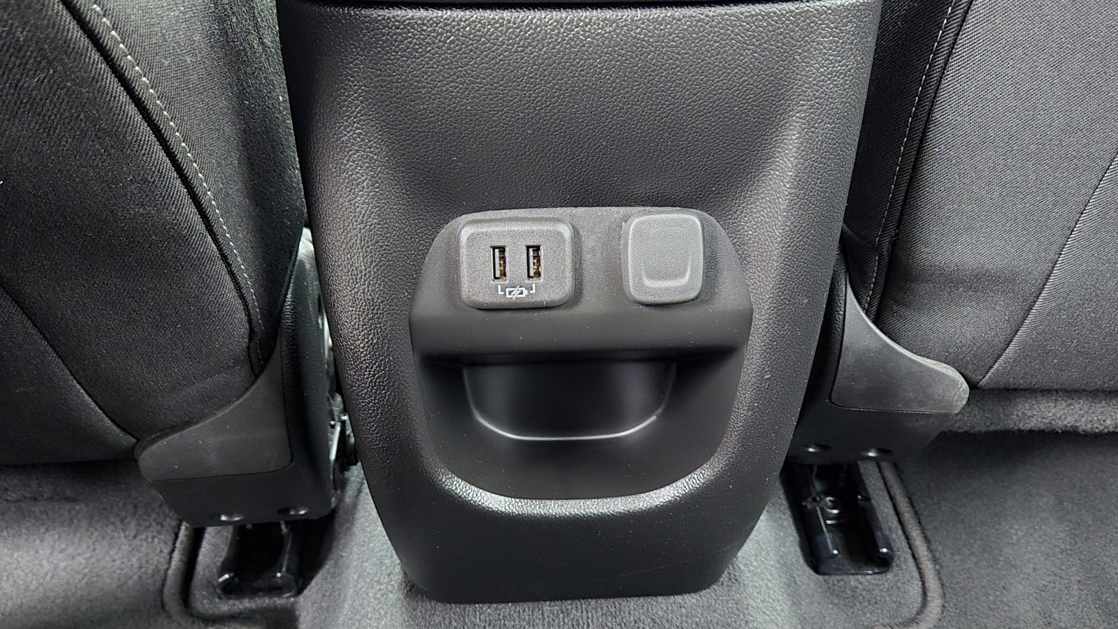 Used 2022 GMC Canyon Elevation w/ Trailering Package image 15