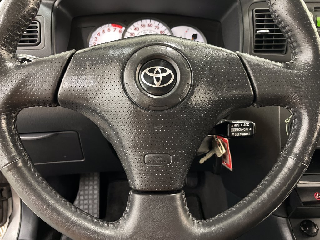 Used 2004 Toyota Corolla CE FWD image 3
