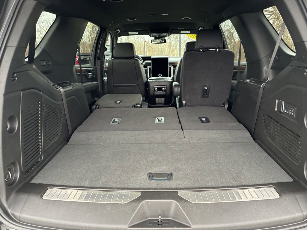 Used 2025 GMC Yukon Denali image 35