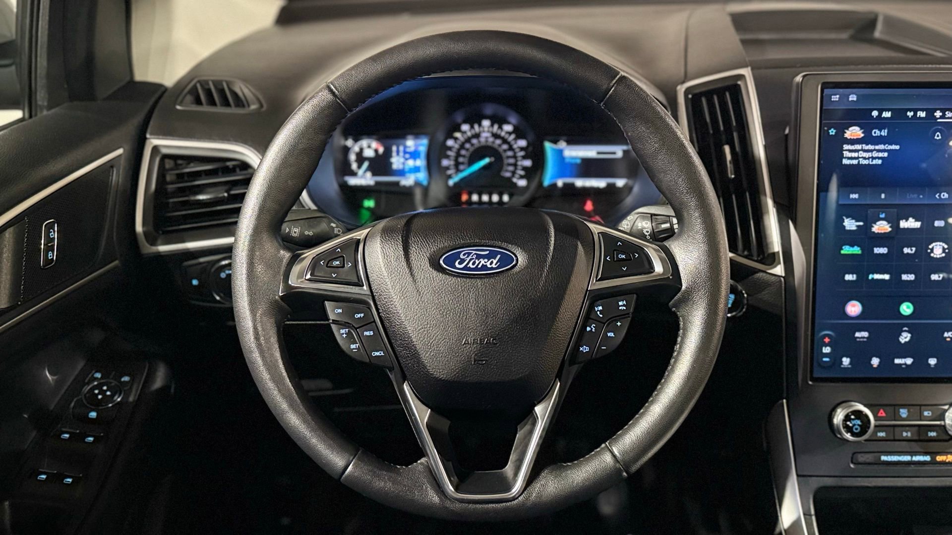 Used 2022 Ford Edge SEL w/ Convenience Package image 55