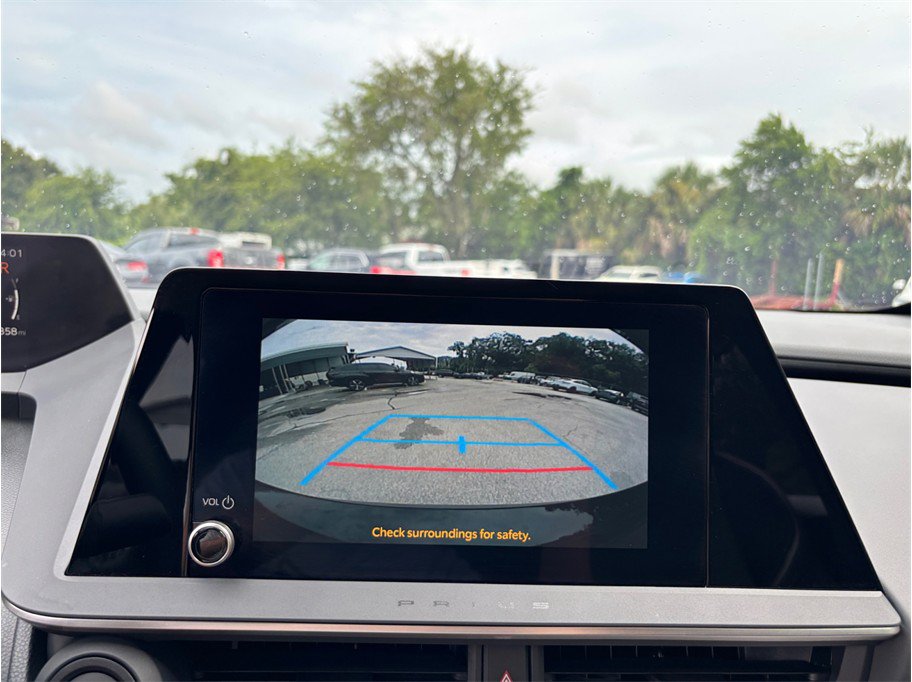 Used 2024 Toyota Prius XLE FWD image 29