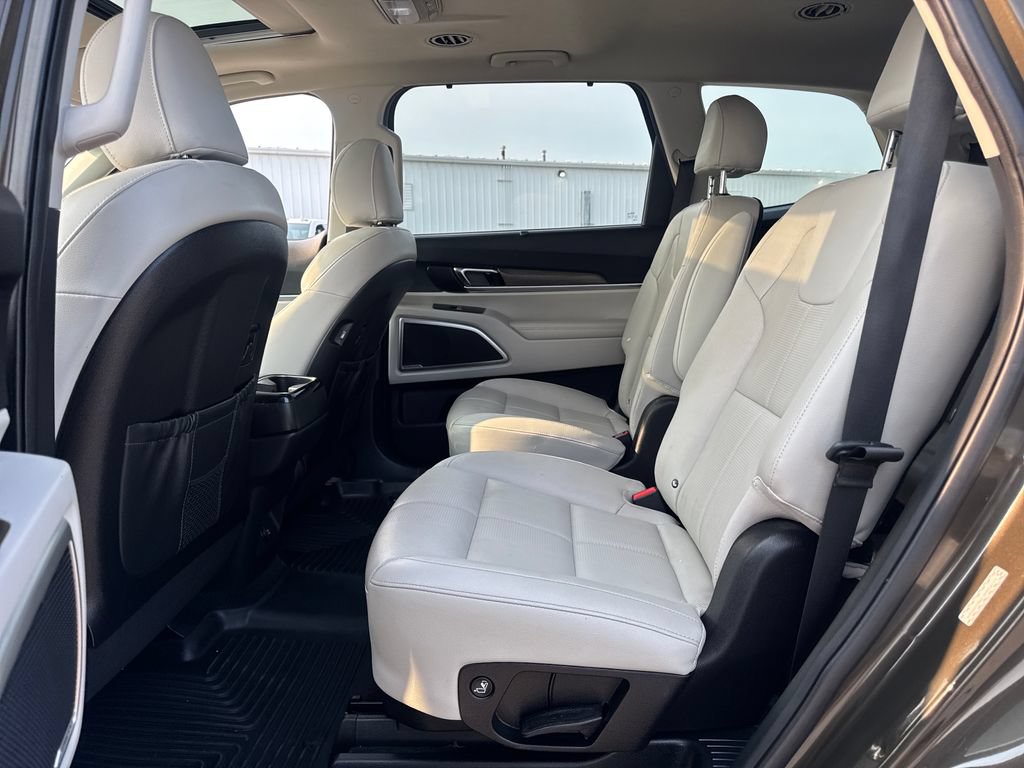 Used 2021 Kia Telluride EX w/ EX Premium Package FWD image 15