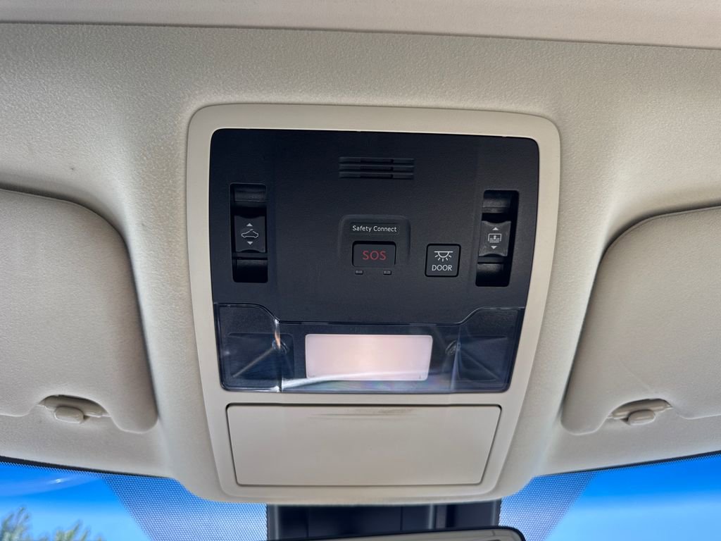 Used 2019 Lexus RX 450h AWD w/ Navigation Package image 26