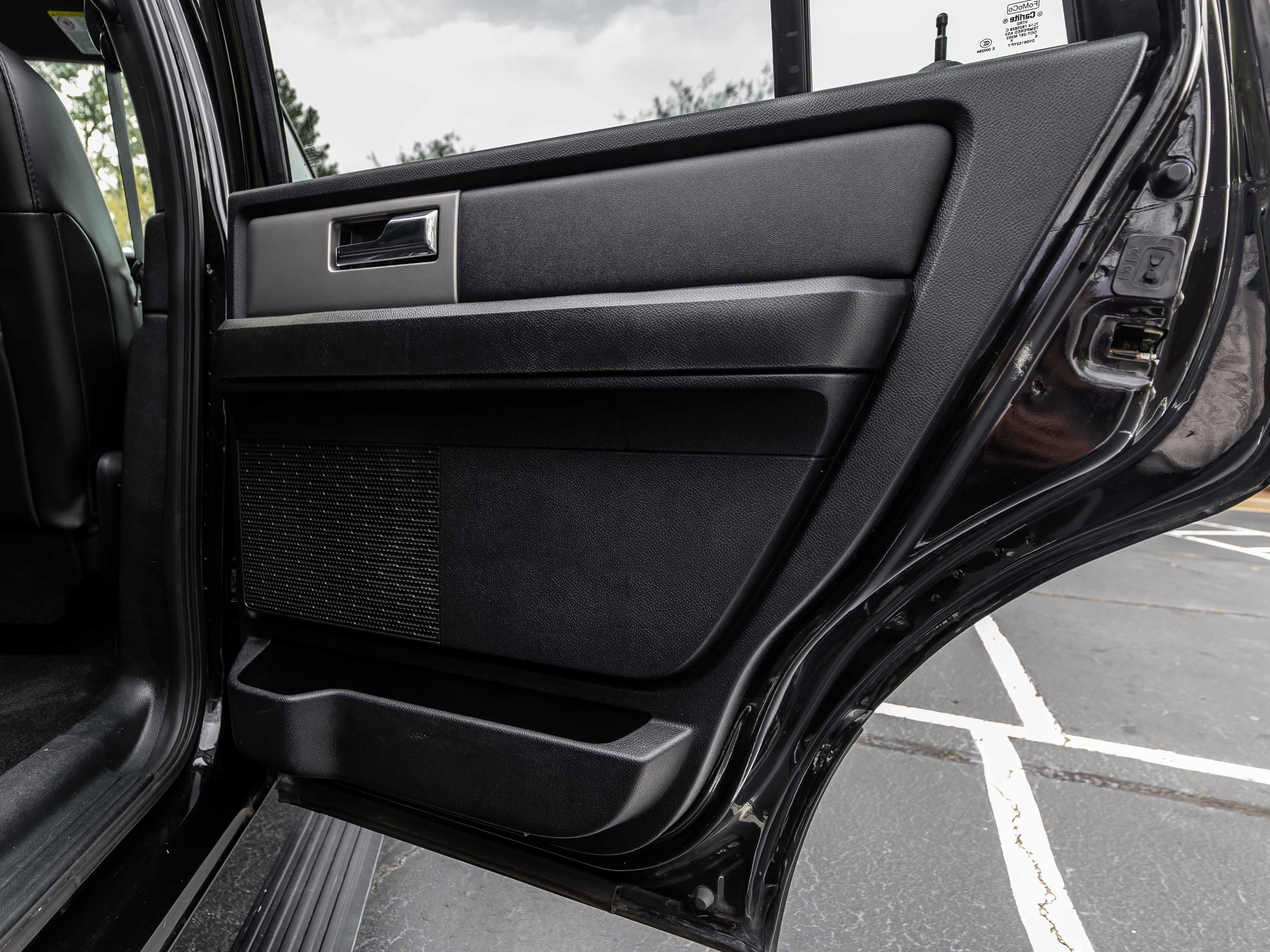 Used 2017 Ford Expedition Limited w/ Equipment Group 301A image 34