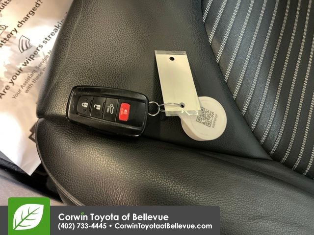 Used 2021 Toyota Highlander XSE image 29