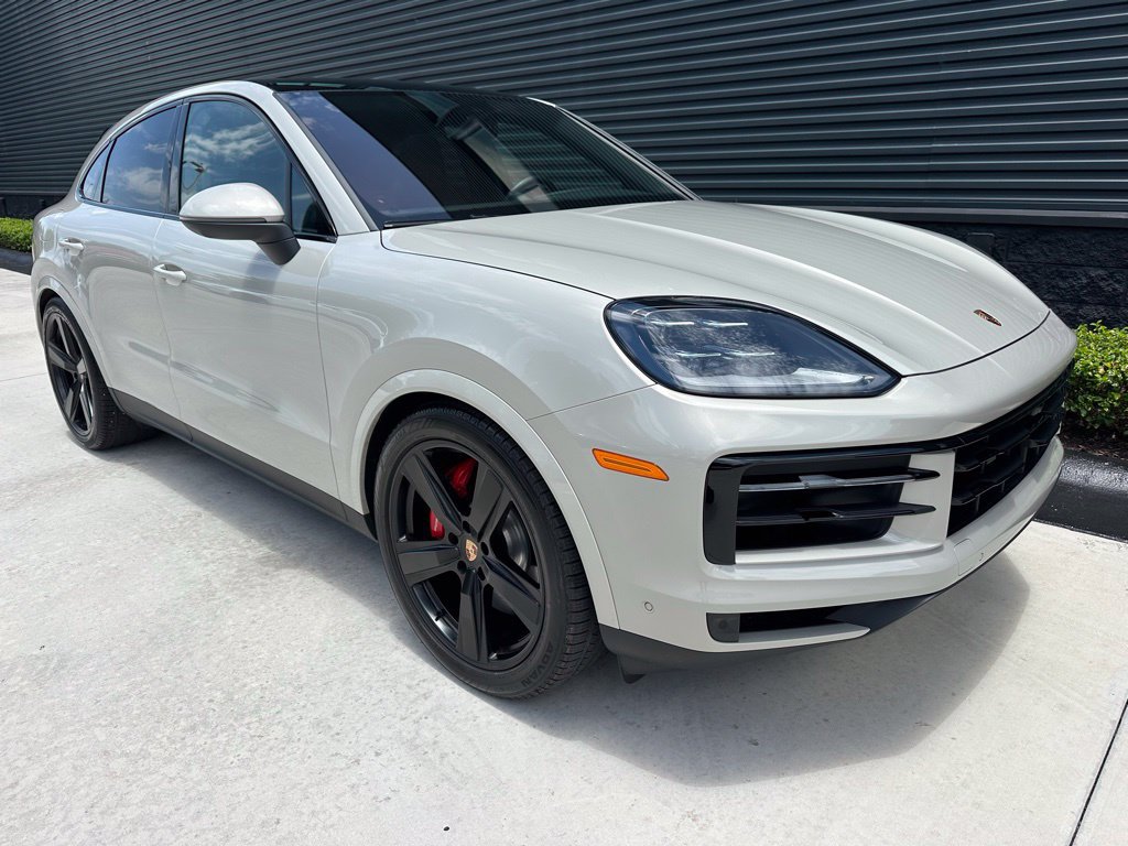 Used 2026 Porsche Cayenne S AWD/4WD image 12