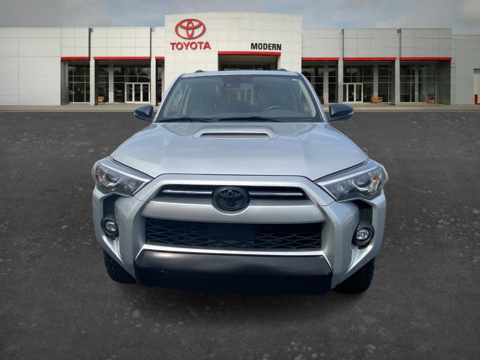 Used 2021 Toyota 4Runner Venture w/ Moonroof Package image 2