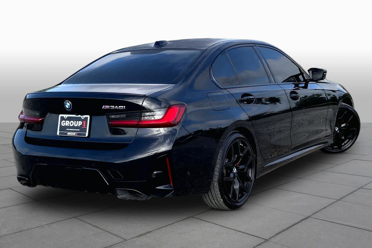Used 2025 BMW M340i w/ Premium Package RWD image 13