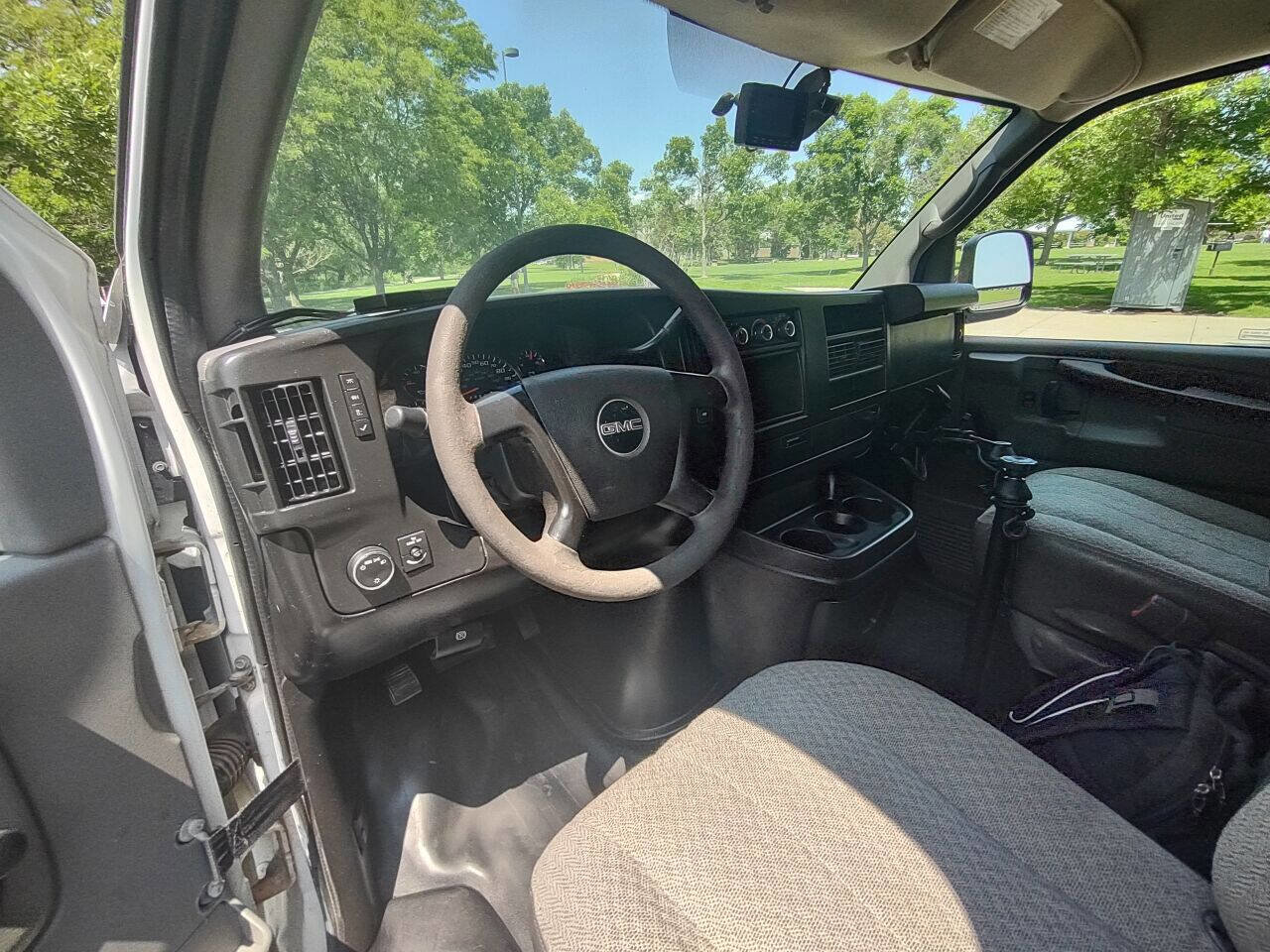 Used 2012 GMC Savana 1500 AWD image 23