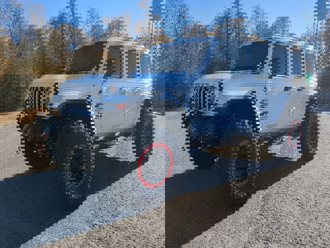 New 2026 Jeep Wrangler Sahara image 7