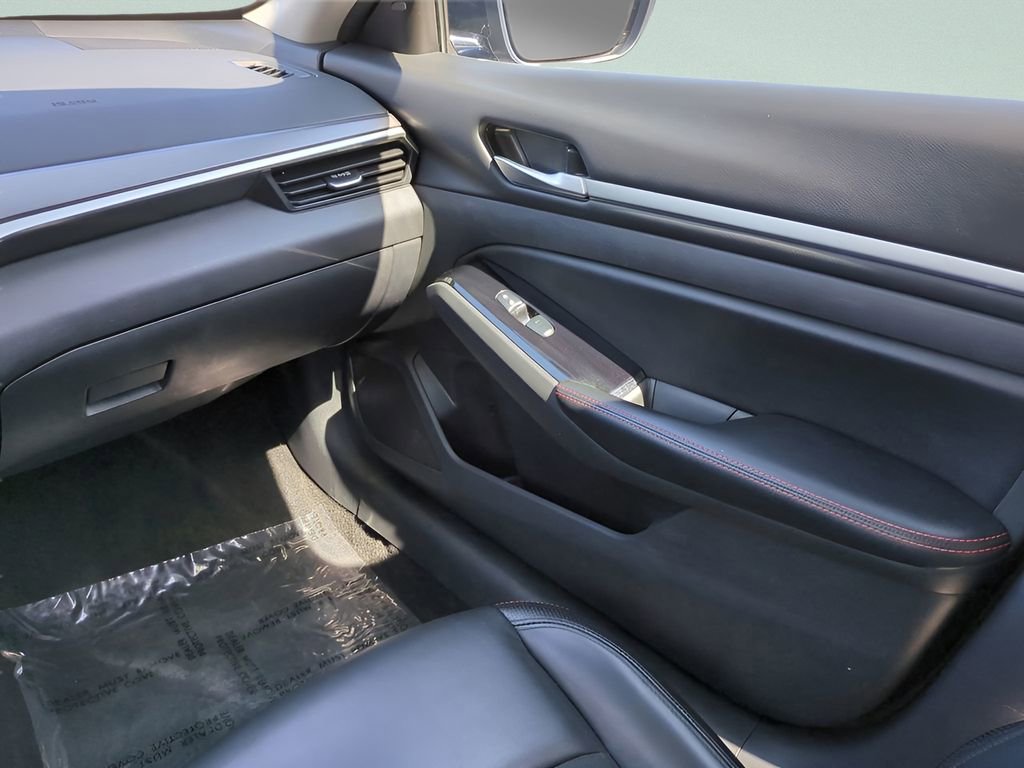 Certified 2024 Nissan Altima 2.5 SR image 16