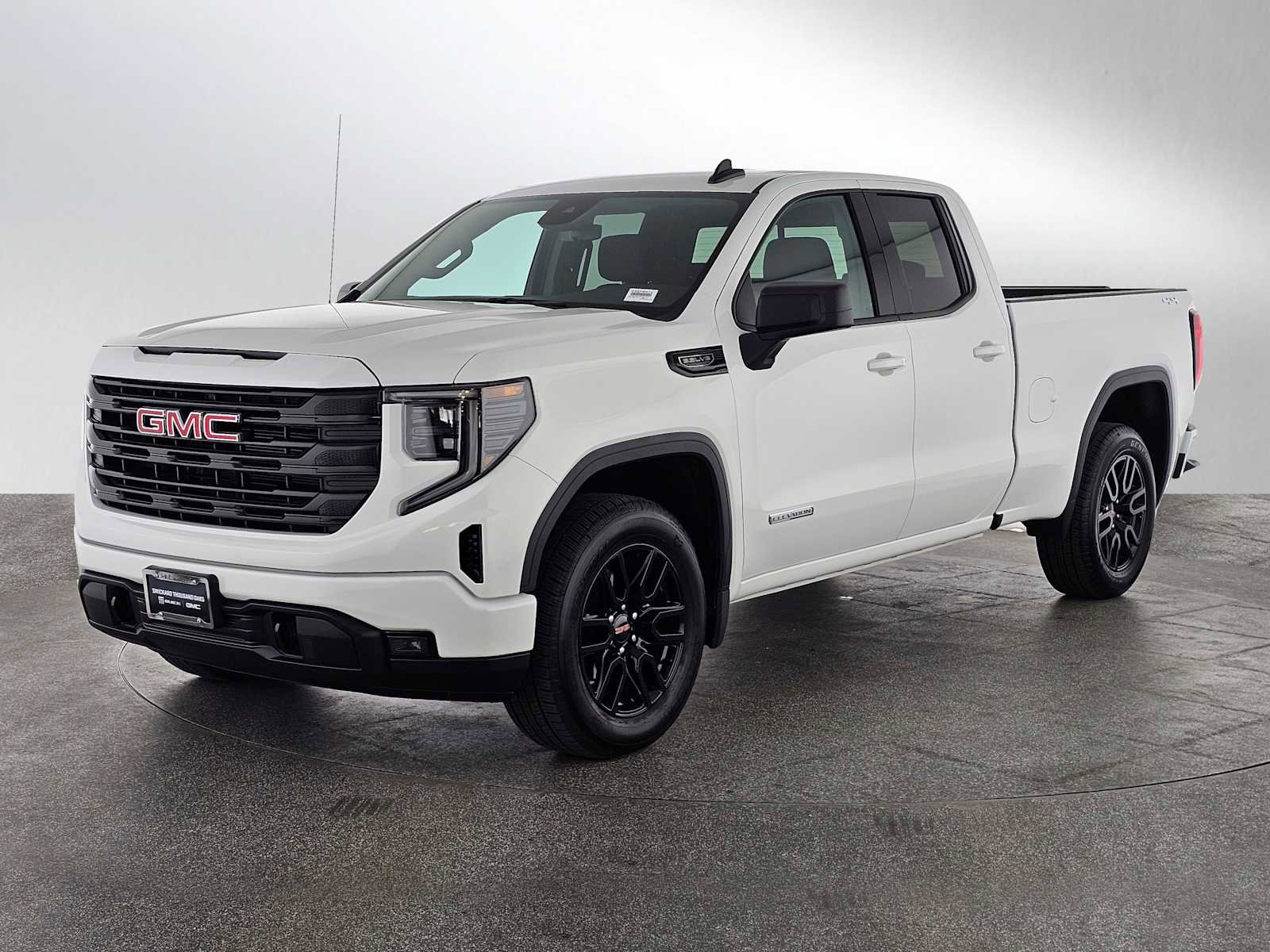Used 2025 GMC Sierra 1500 Elevation w/ Preferred Package AWD/4WD image 7
