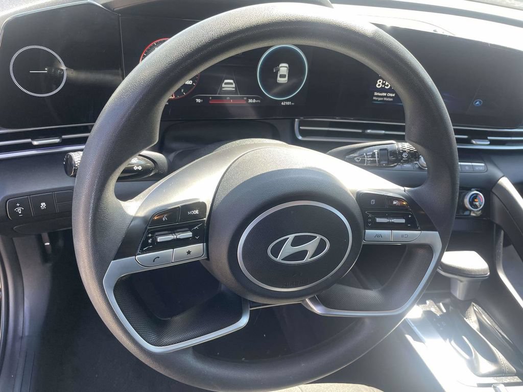 Used 2024 Hyundai Elantra SEL FWD image 16
