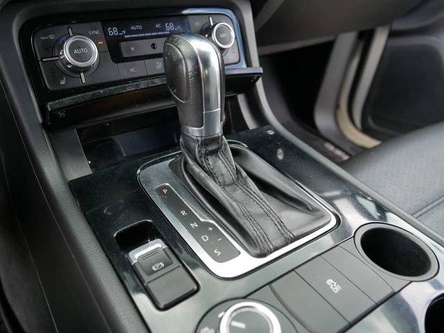 Used 2012 Volkswagen Touareg VR6 AWD/4WD image 32