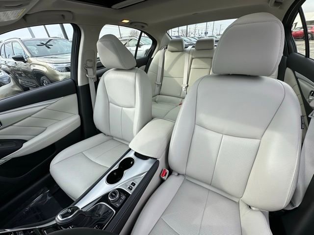 Used 2023 INFINITI Q50 Luxe w/ Cargo Package image 28