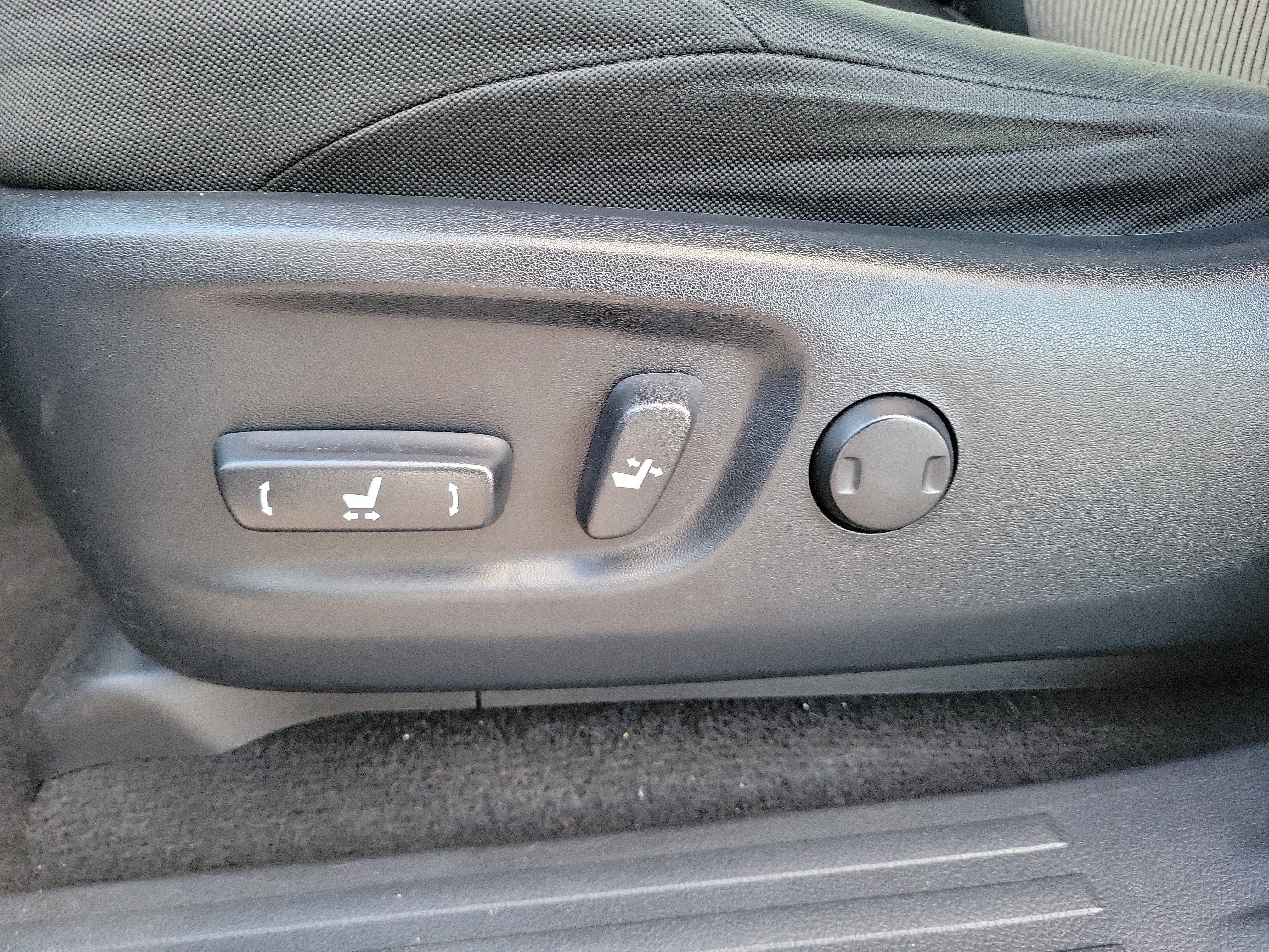 Used 2018 Toyota 4Runner SR5 image 21