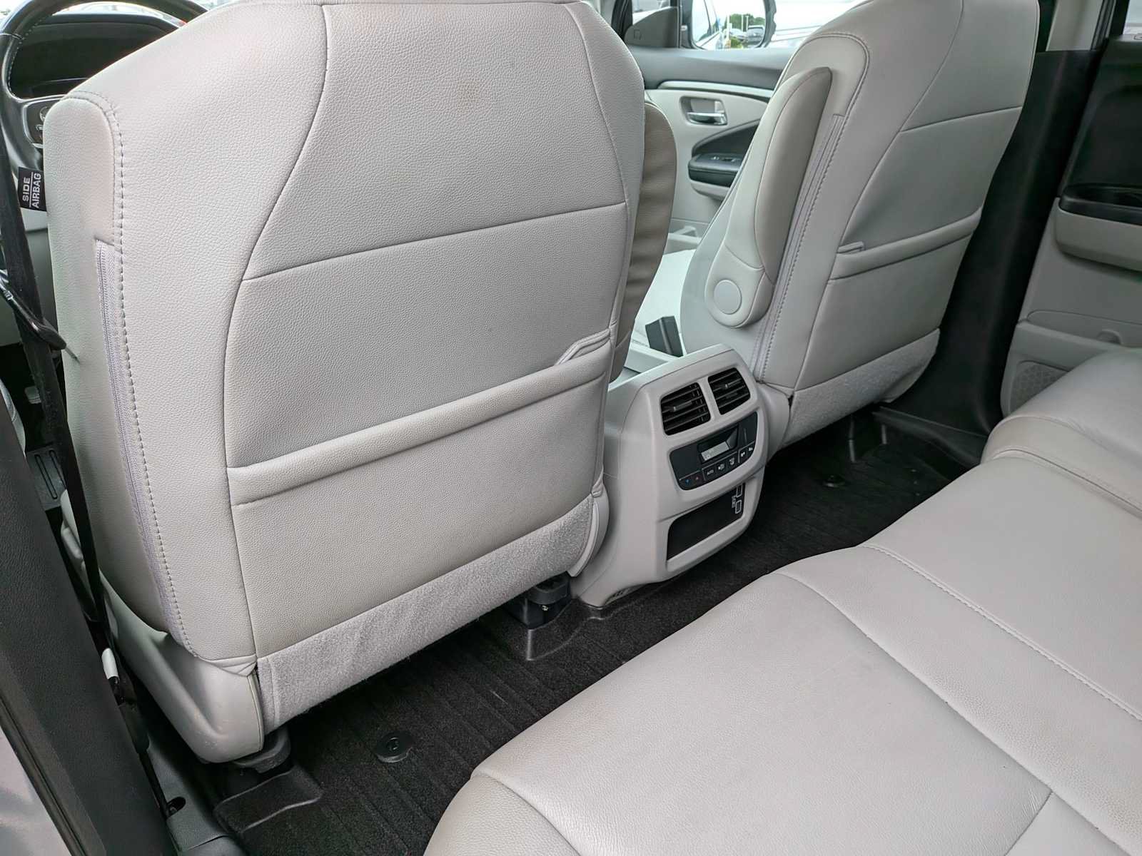 Used 2019 Honda Pilot EX-L image 18