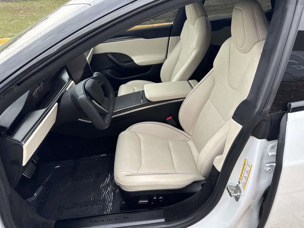 Used 2021 Tesla Model S Plaid image 4