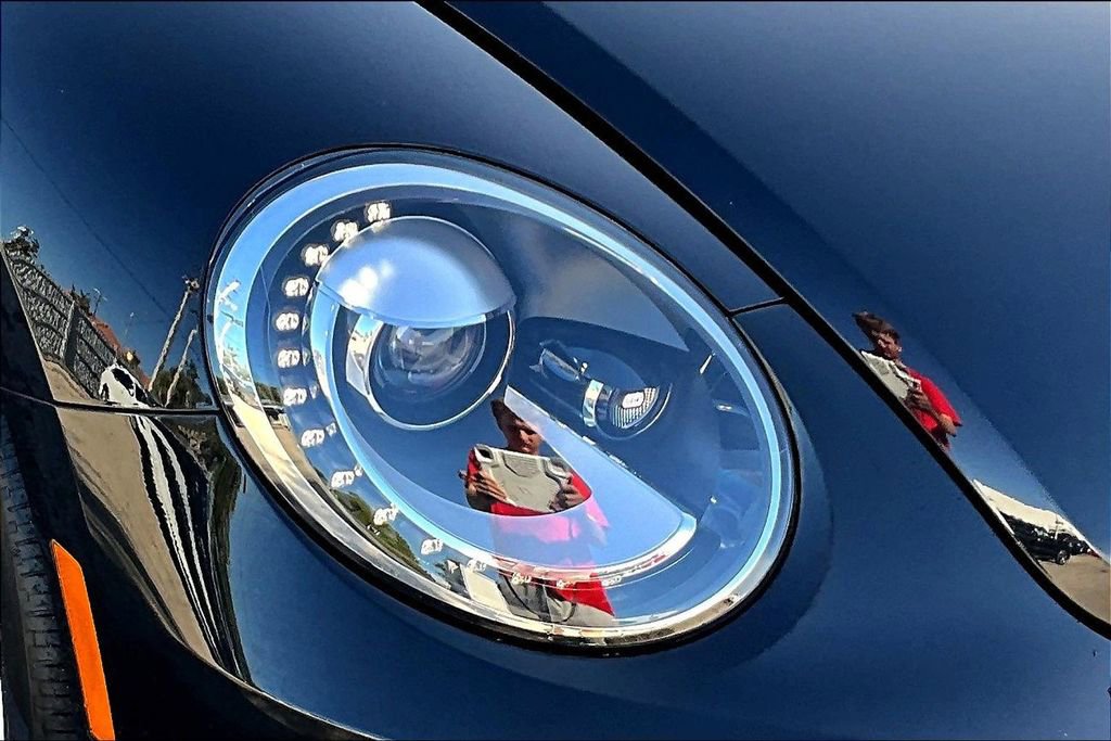 Used 2019 Volkswagen Beetle 2.0T Final Edition SEL image 12