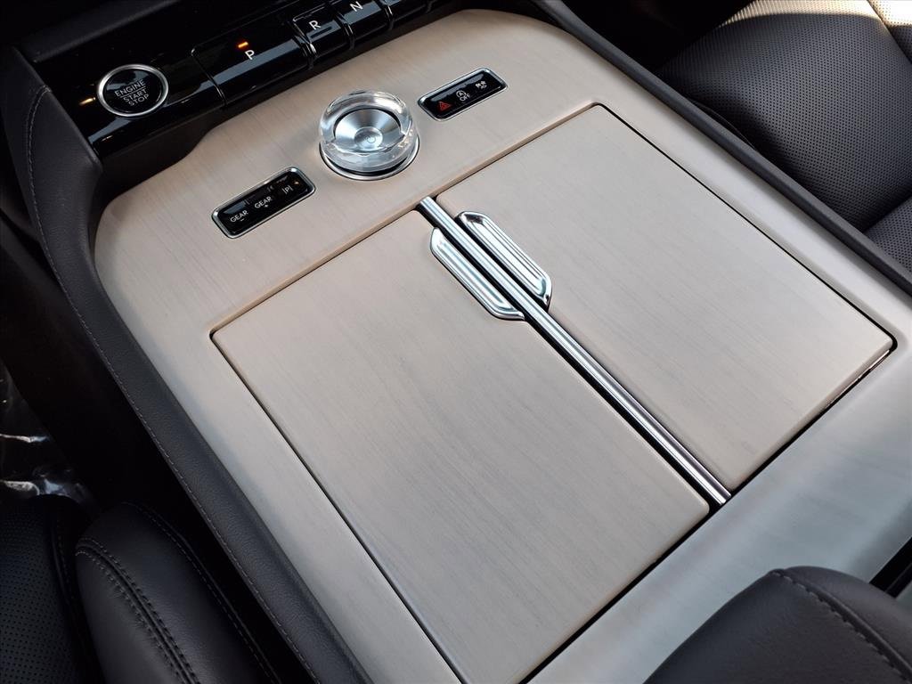 New 2025 Lincoln Navigator Reserve w/ Jet Appearance Package image 10