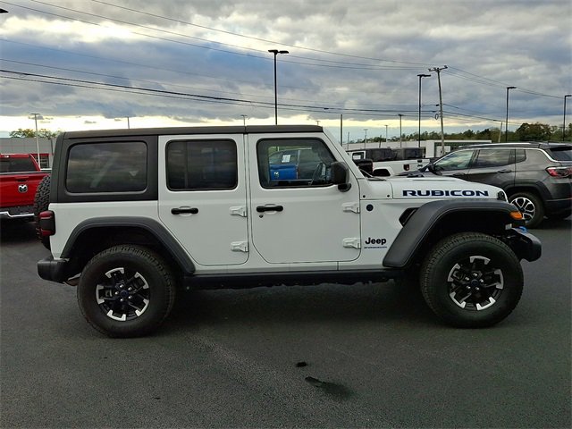 Used 2024 Jeep Wrangler Unlimited Rubicon 4xe image 11