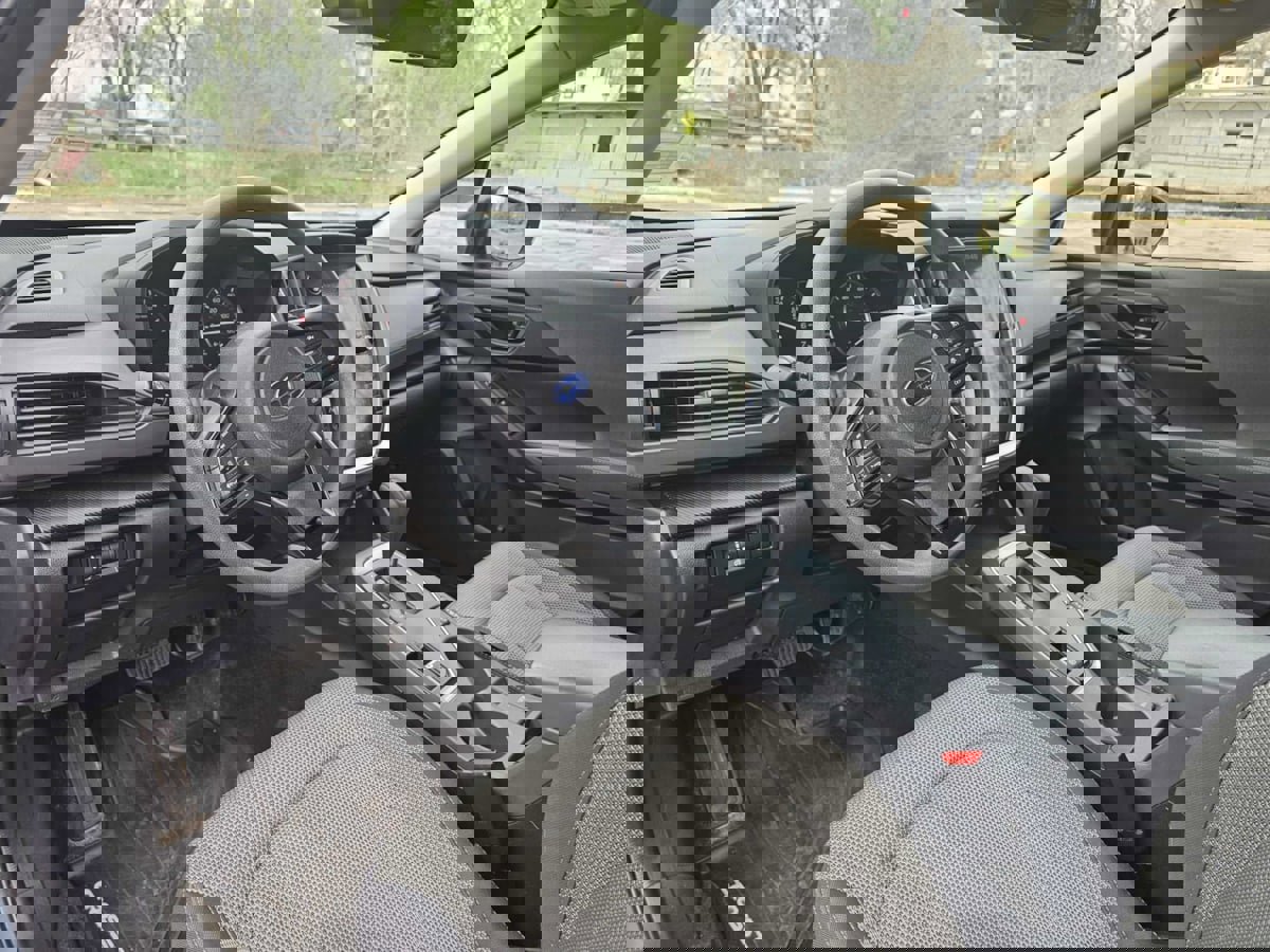 Used 2024 Subaru Crosstrek 2.0i Premium image 10