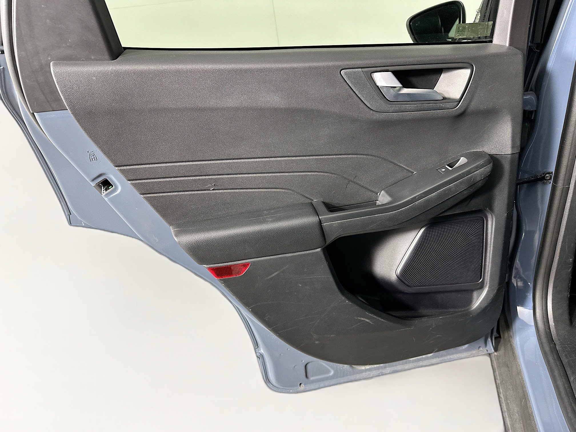 Used 2024 Ford Escape ST-Line image 25