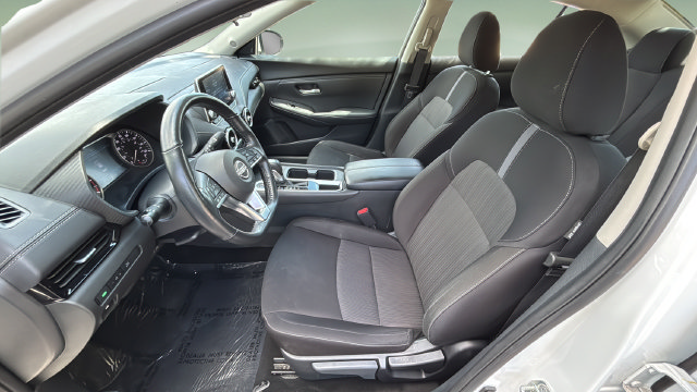 Used 2025 Nissan Sentra SV w/ All-Weather Package FWD image 18