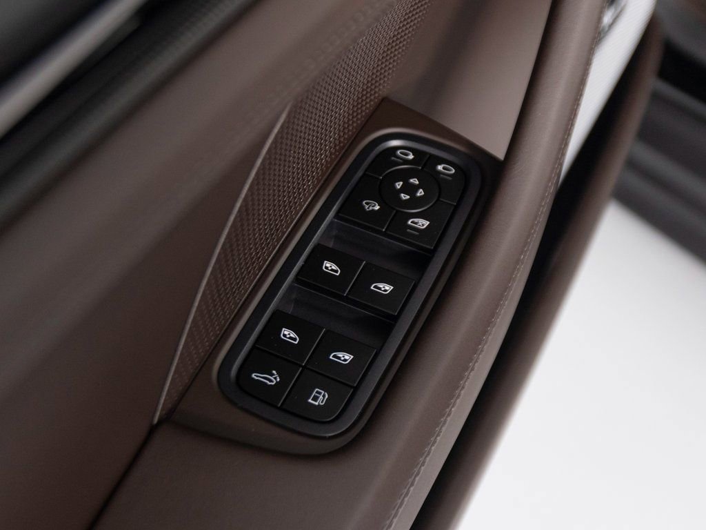 New 2026 Porsche Panamera Turbo image 22