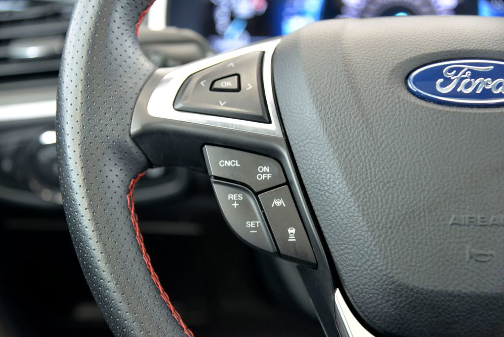 Used 2021 Ford Edge ST-Line AWD/4WD image 22