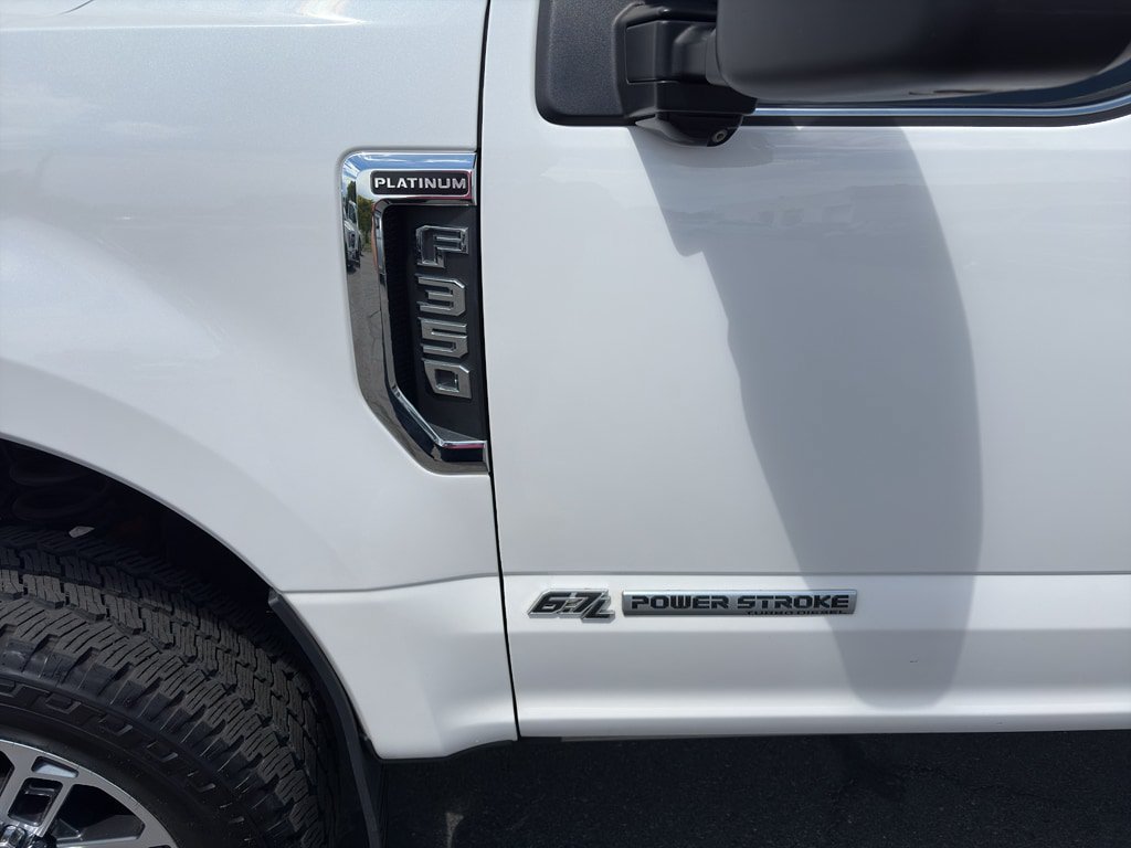Used 2018 Ford F350 Platinum w/ Platinum Ultimate Package AWD/4WD image 9