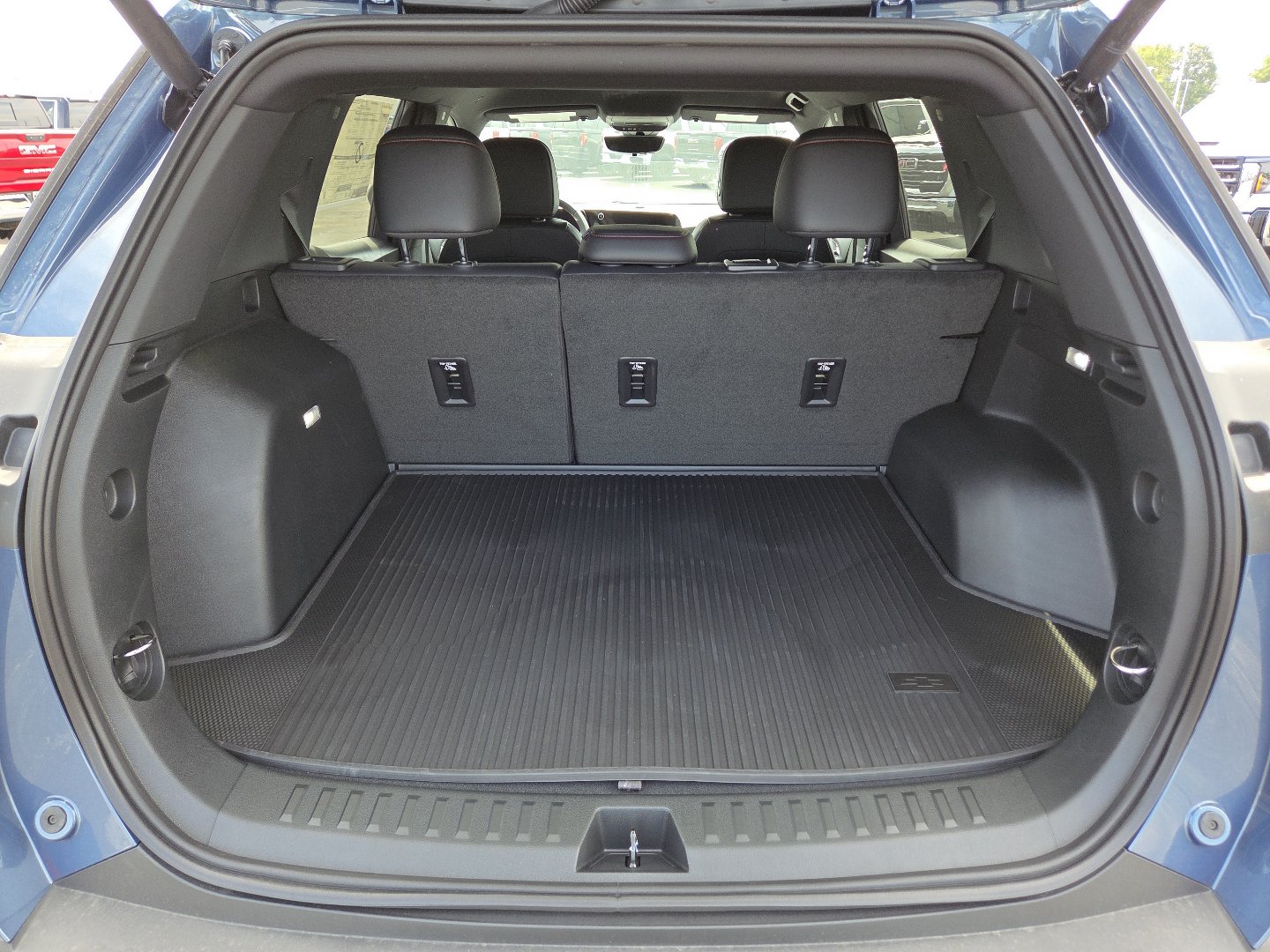 New 2026 Chevrolet Equinox RS w/ Safety and Technology Package AWD/4WD image 19