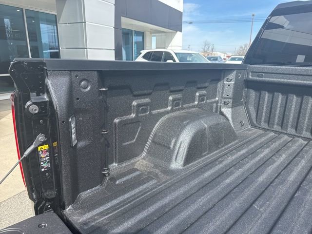 New 2026 GMC Sierra 1500 SLT image 16