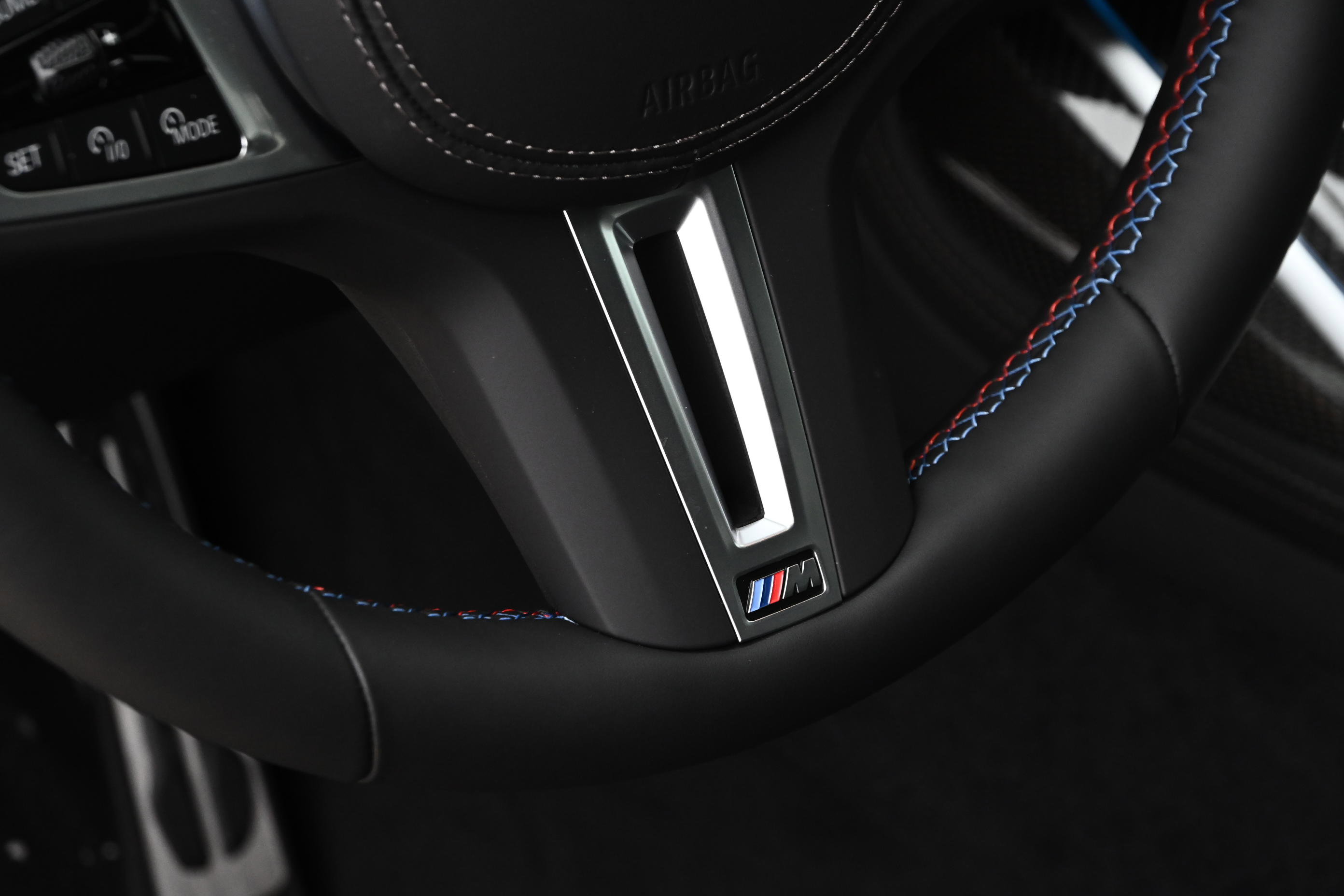 New 2026 BMW X7 M60i image 24