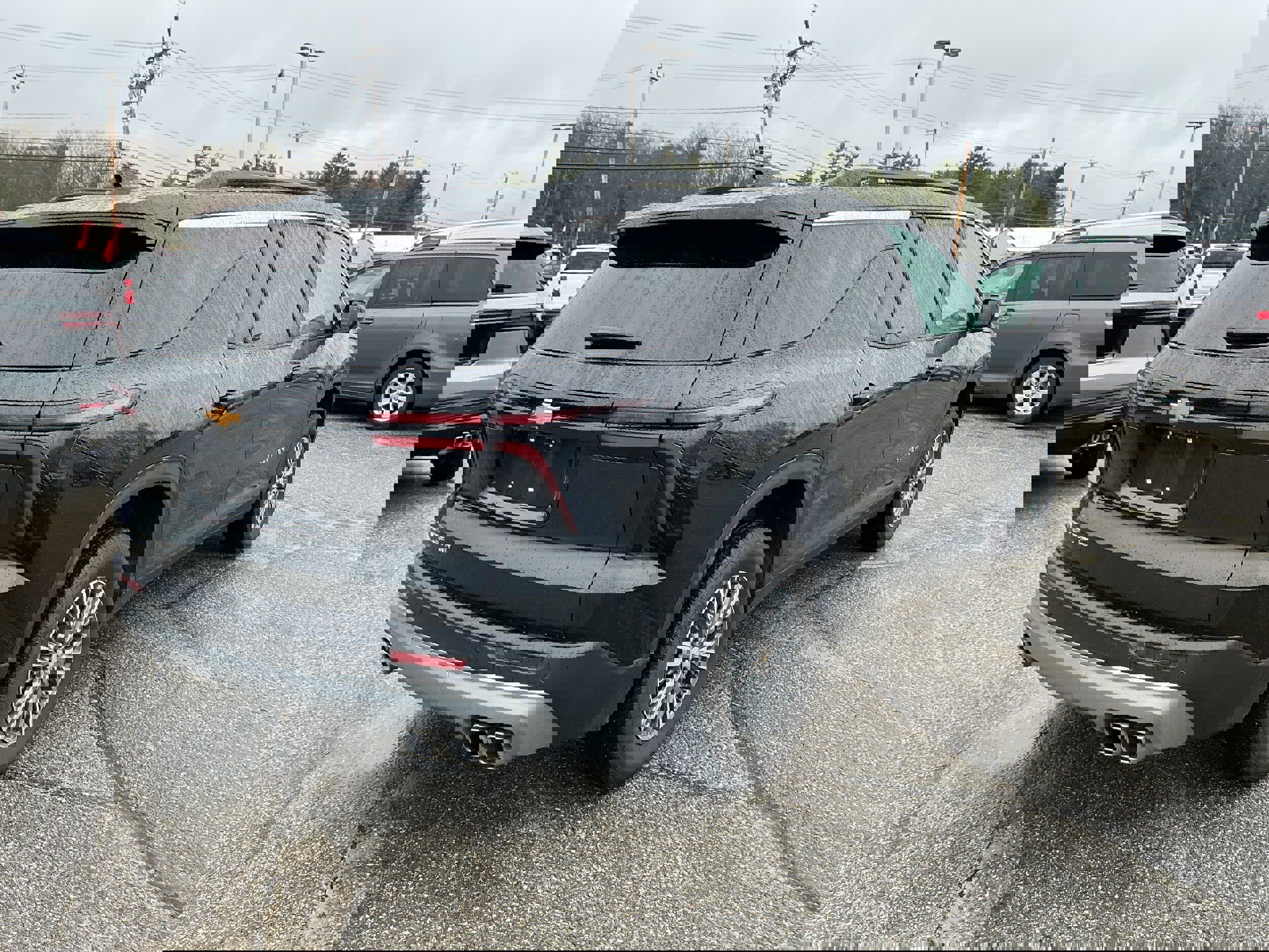 Certified 2025 Chevrolet Traverse LT AWD/4WD image 3