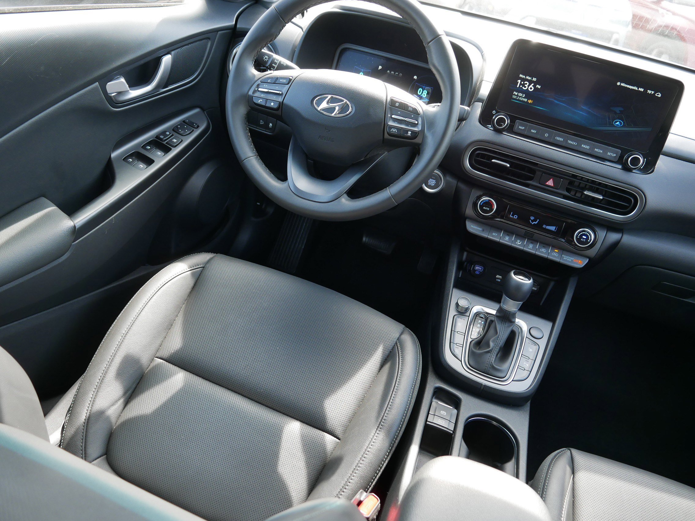 Certified 2023 Hyundai Kona Limited image 9