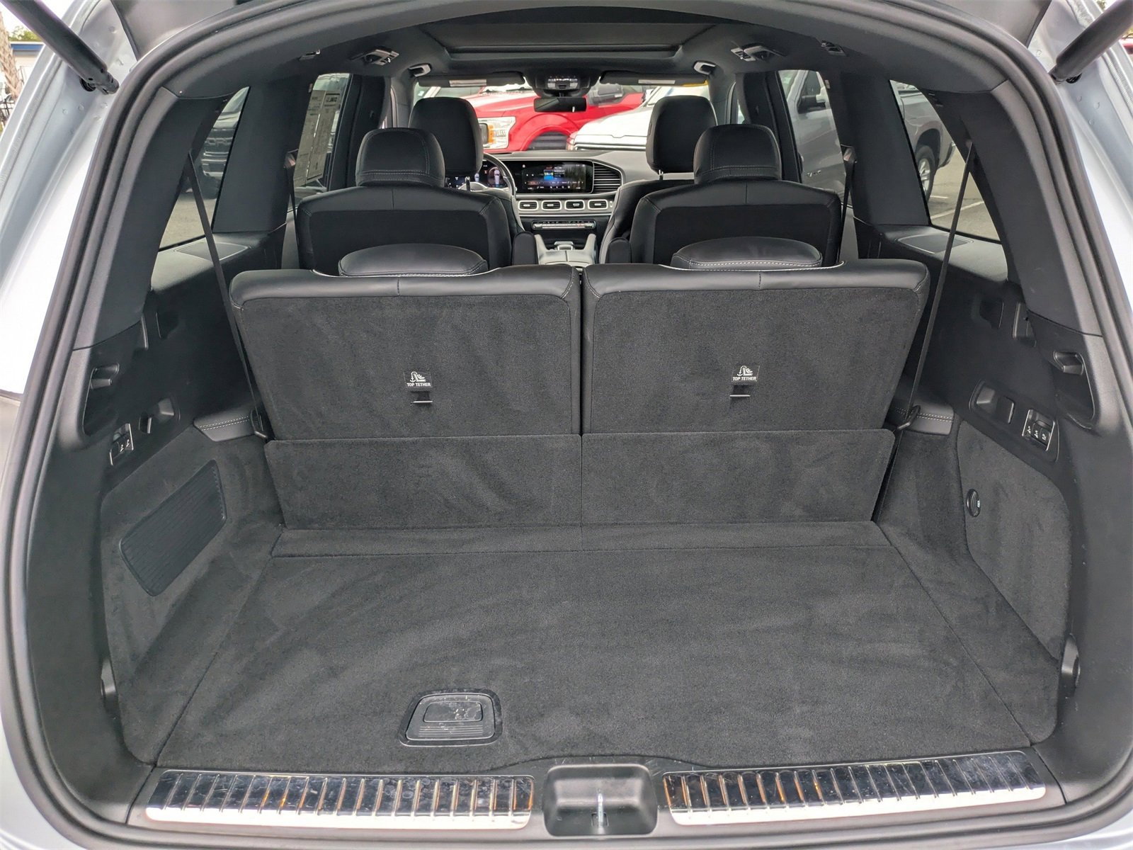 Used 2023 Mercedes-Benz GLS 580 4MATIC image 12